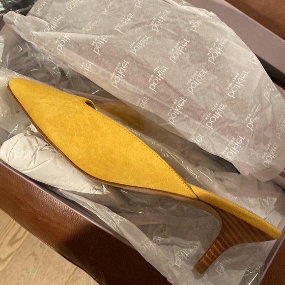 BOGO SAME PRICE OR LESS Botiker yellow suede mules - Picture 3 of 7